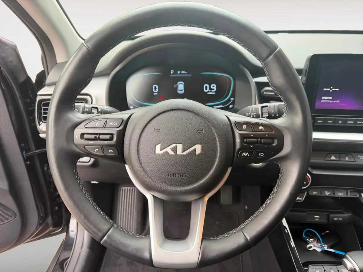 1.0 T-GDi MHEV DynamicPlusLine Dealer onderhouden | Automaat | Stuur + stoelverwarming | Climate control | Privacy glass |
