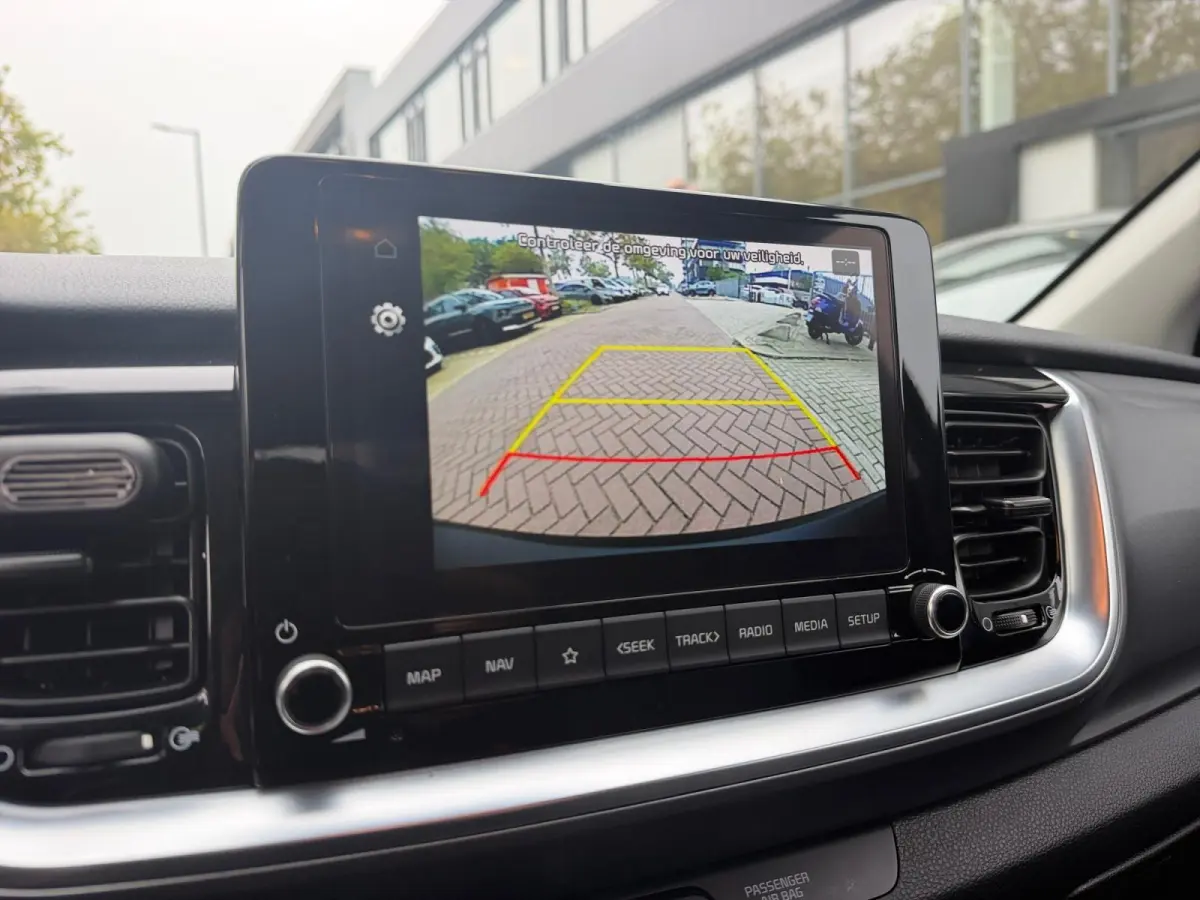1.0 T-GDi MHEV DynamicPlusLine Dealer onderhouden | Automaat | Stuur + stoelverwarming | Climate control | Privacy glass |