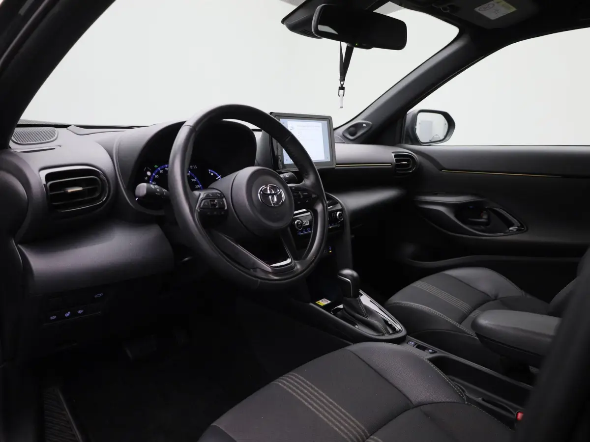 1.5 Hybrid Adventure | Apple Carplay / Android Auto | Achteruitrijcamera | Parkeersensoren | Stuurverwarming | Stoelverwarming | Trekhaak |