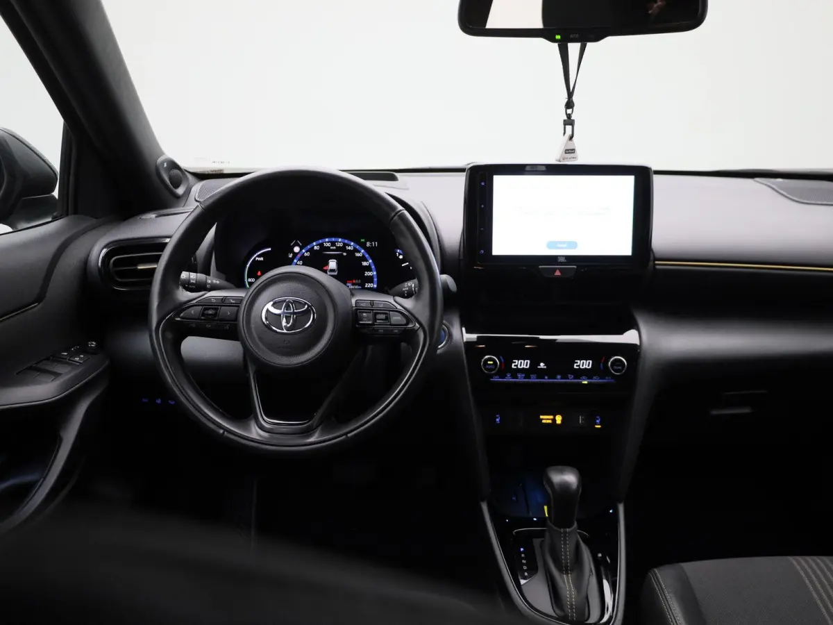 1.5 Hybrid Adventure | Apple Carplay / Android Auto | Achteruitrijcamera | Parkeersensoren | Stuurverwarming | Stoelverwarming | Trekhaak |