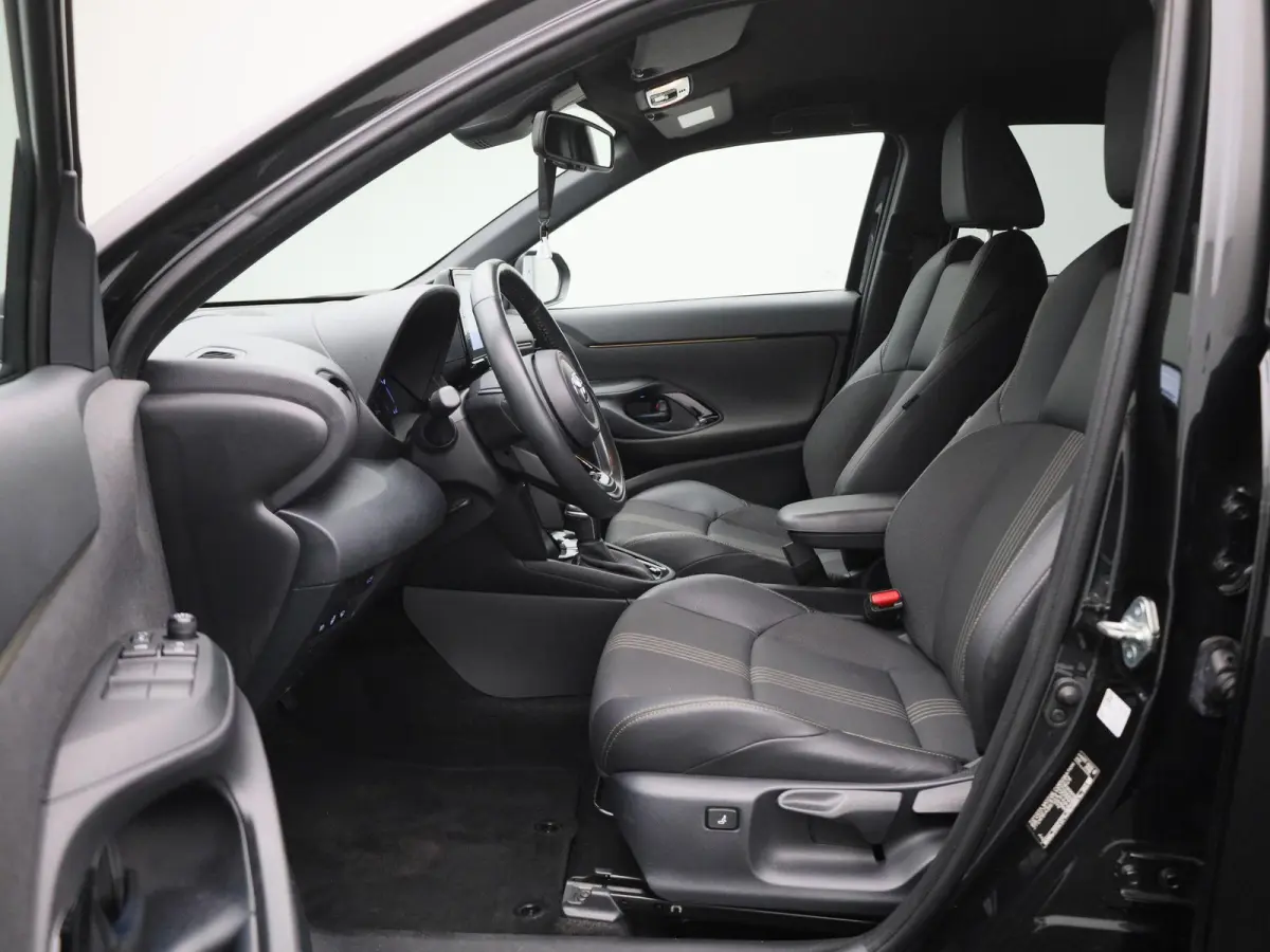 1.5 Hybrid Adventure | Apple Carplay / Android Auto | Achteruitrijcamera | Parkeersensoren | Stuurverwarming | Stoelverwarming | Trekhaak |