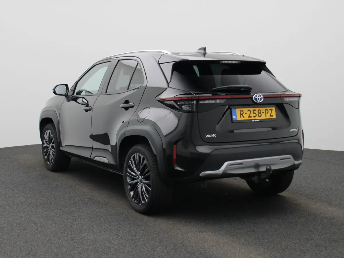 1.5 Hybrid Adventure | Apple Carplay / Android Auto | Achteruitrijcamera | Parkeersensoren | Stuurverwarming | Stoelverwarming | Trekhaak |