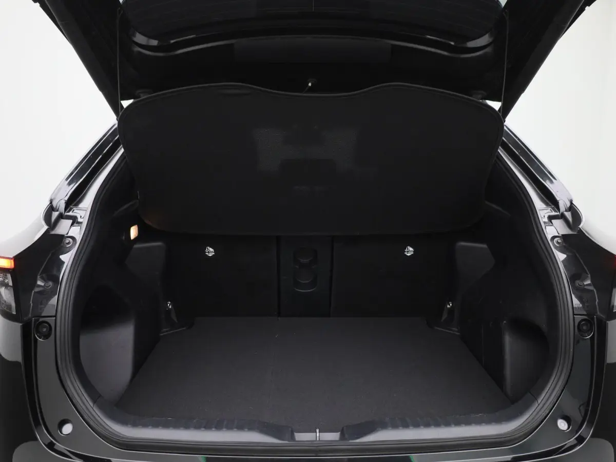 1.5 Hybrid Adventure | Apple Carplay / Android Auto | Achteruitrijcamera | Parkeersensoren | Stuurverwarming | Stoelverwarming | Trekhaak |