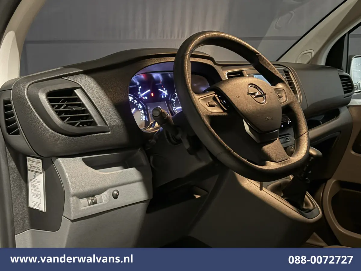 1.5 CDTI L3H1 Euro6 Airco | Navigatie | Camera | Sidebars | Apple Carplay Cruisecontrol, Android Auto, Parkeersensoren