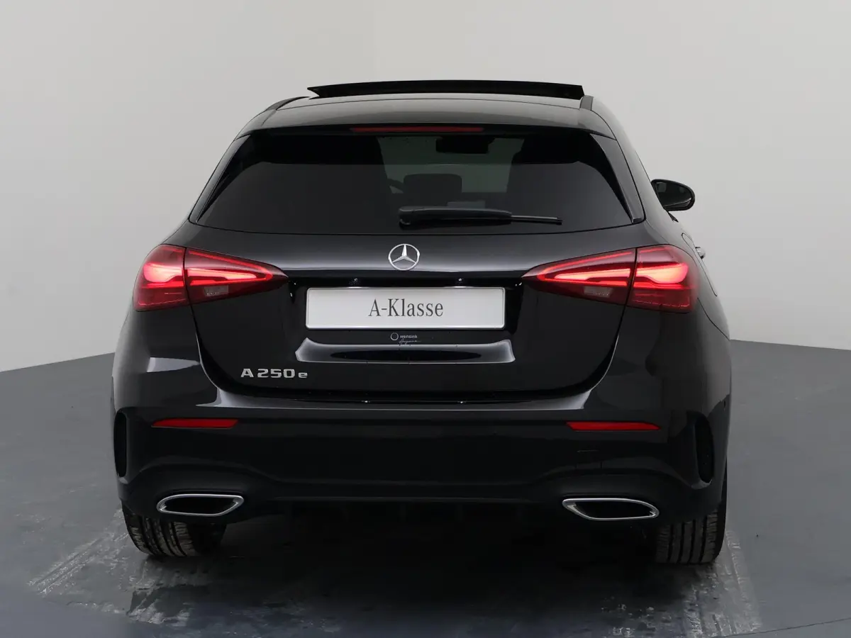 250e Business Solution AMG | Panoramaschuifdak | Stoelverwarming | Achteruitrijcamera |  MULTIBEAM LED |