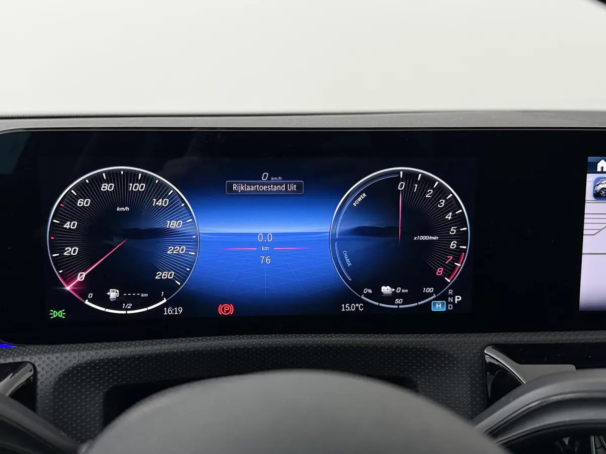 250e Business Solution AMG | Panoramaschuifdak | Stoelverwarming | Achteruitrijcamera |  MULTIBEAM LED |