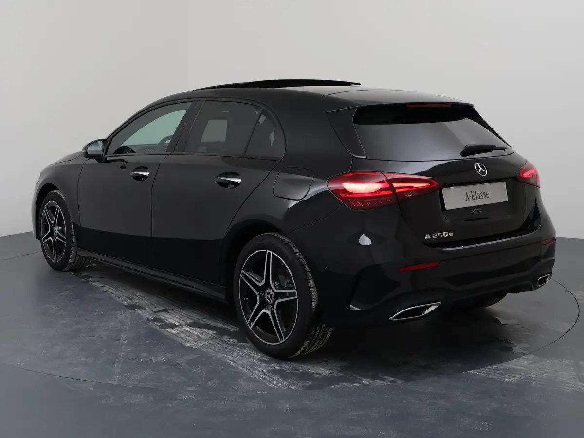 250e Business Solution AMG | Panoramaschuifdak | Stoelverwarming | Achteruitrijcamera |  MULTIBEAM LED |