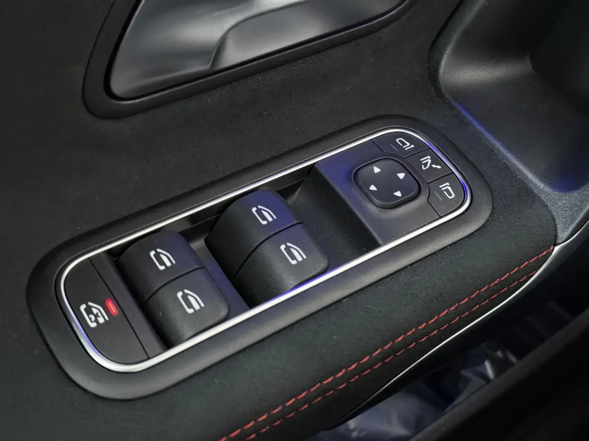 250e Business Solution AMG | Panoramaschuifdak | Stoelverwarming | Achteruitrijcamera |  MULTIBEAM LED |