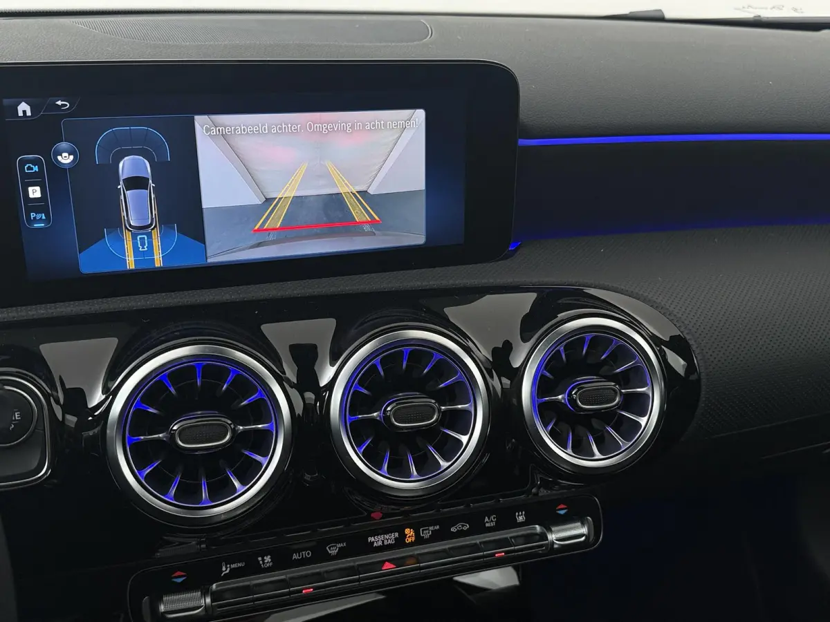 250e Business Solution AMG | Panoramaschuifdak | Stoelverwarming | Achteruitrijcamera |  MULTIBEAM LED |