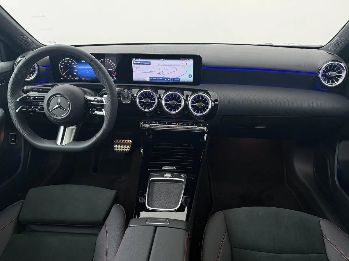 250e Business Solution AMG | Panoramaschuifdak | Stoelverwarming | Achteruitrijcamera |  MULTIBEAM LED |
