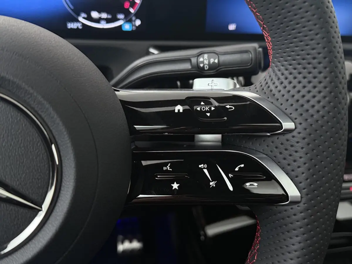 250e Business Solution AMG | Panoramaschuifdak | Stoelverwarming | Achteruitrijcamera |  MULTIBEAM LED |