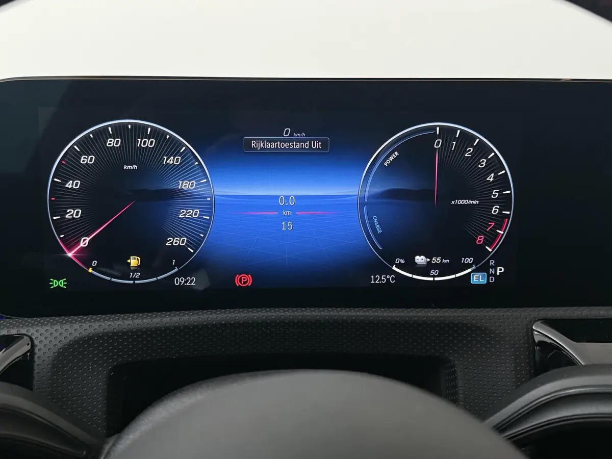 250e Business Solution AMG | Panoramaschuifdak | Stoelverwarming | Achteruitrijcamera |  MULTIBEAM LED |
