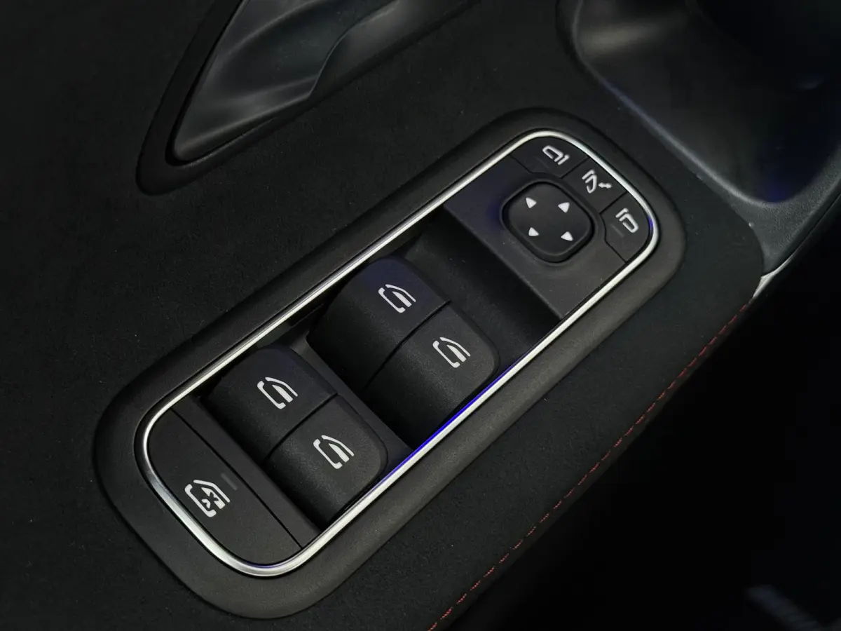 250e Business Solution AMG | Panoramaschuifdak | Stoelverwarming | Achteruitrijcamera |  MULTIBEAM LED |