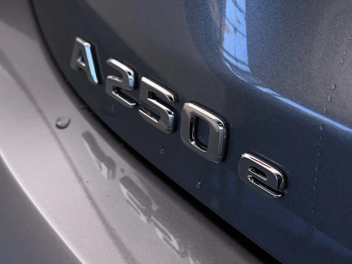 250e Business Solution AMG | Panoramaschuifdak | Stoelverwarming | Achteruitrijcamera |  MULTIBEAM LED |