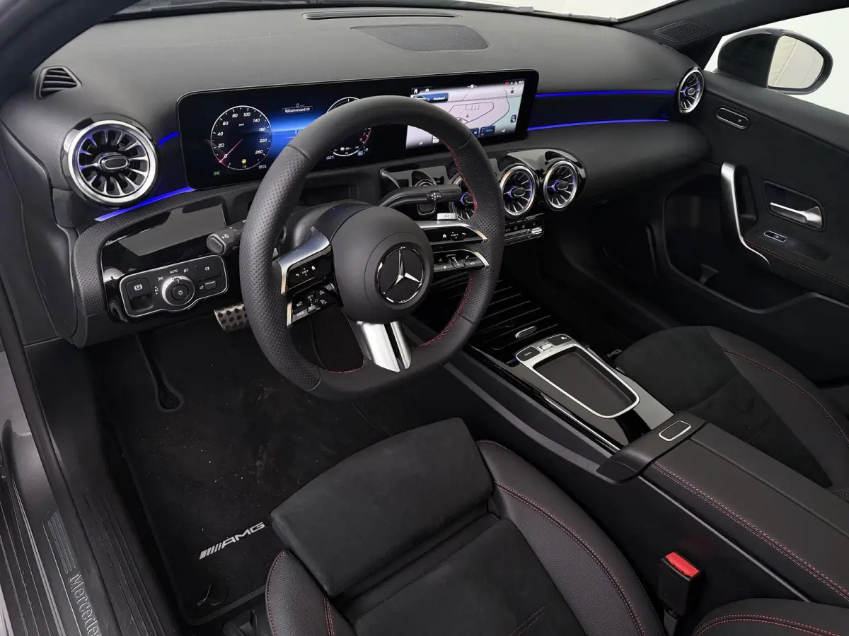 250e Business Solution AMG | Panoramaschuifdak | Stoelverwarming | Achteruitrijcamera |  MULTIBEAM LED |