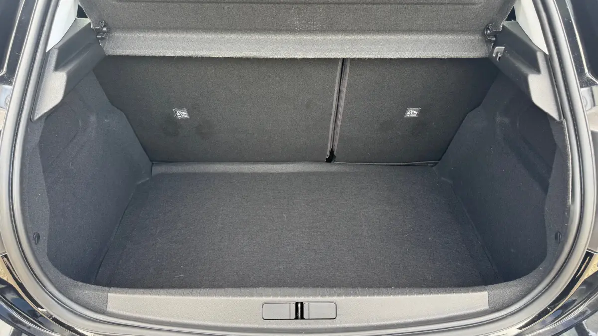 1.2 TURBO 100PK ELEGANCE GS-LINE / NAVI / AIRCO / LED / PDC / 17" LMV / CAMERA /  BLUETOOTH / CRUISECONTROL !!