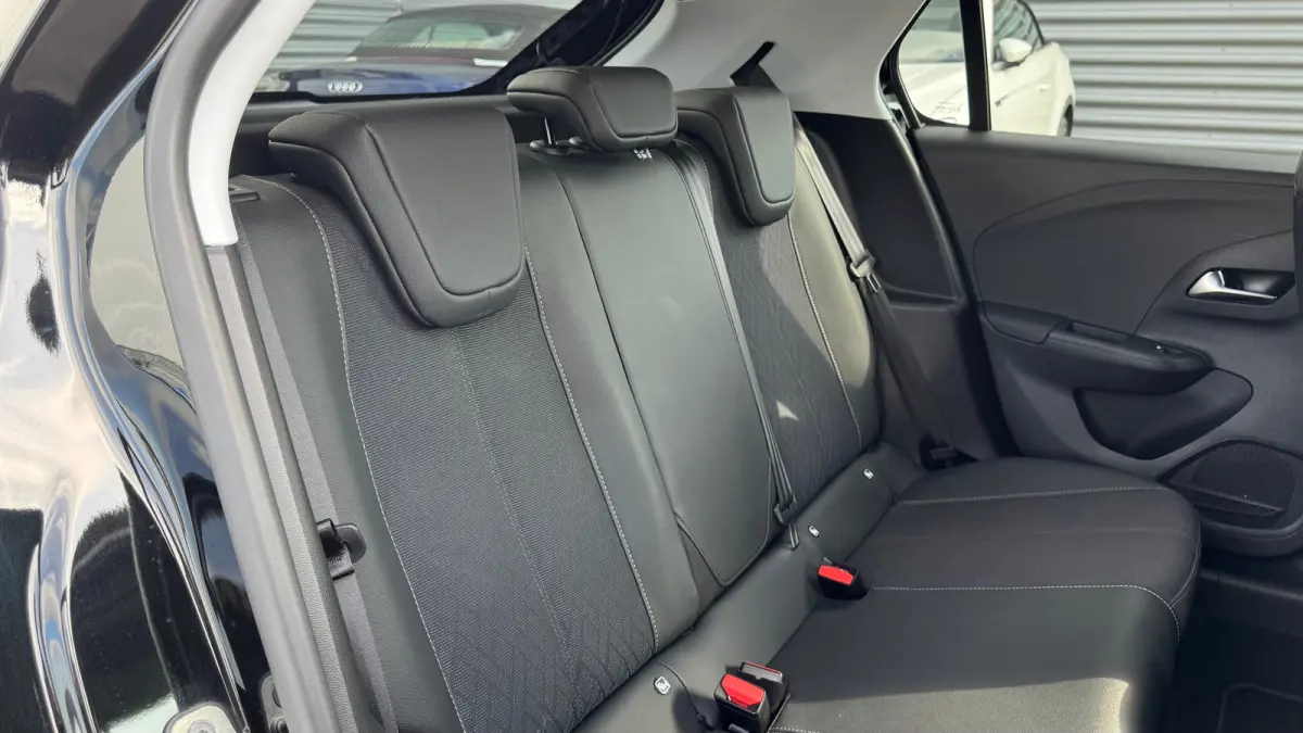 1.2 TURBO 100PK ELEGANCE GS-LINE / NAVI / AIRCO / LED / PDC / 17" LMV / CAMERA /  BLUETOOTH / CRUISECONTROL !!