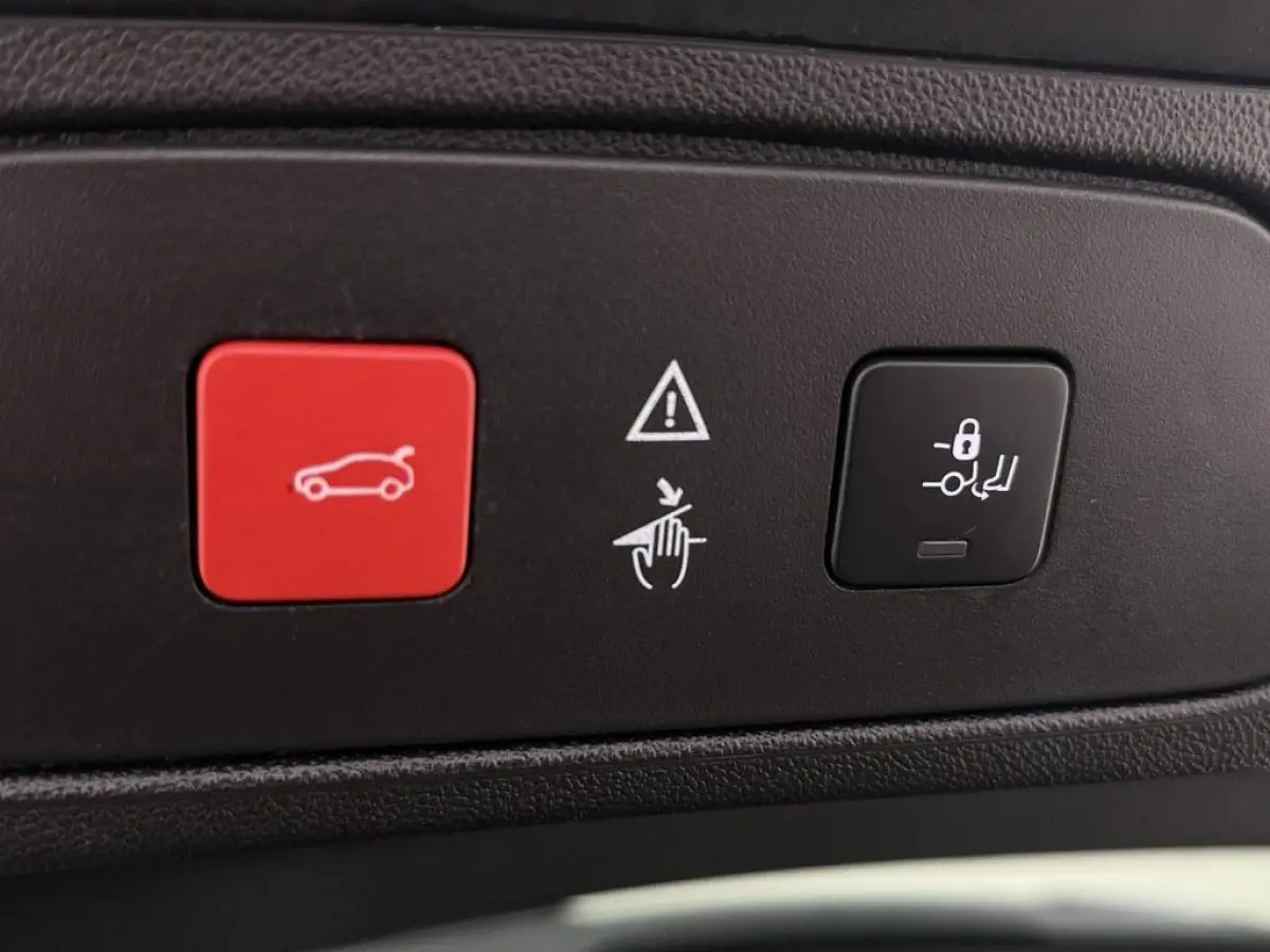 1.6 Turbo Hybrid Elegance Trekhaak/Winterpakket/ Keyless/El.Klep/Nav/Ecc/CarPlay