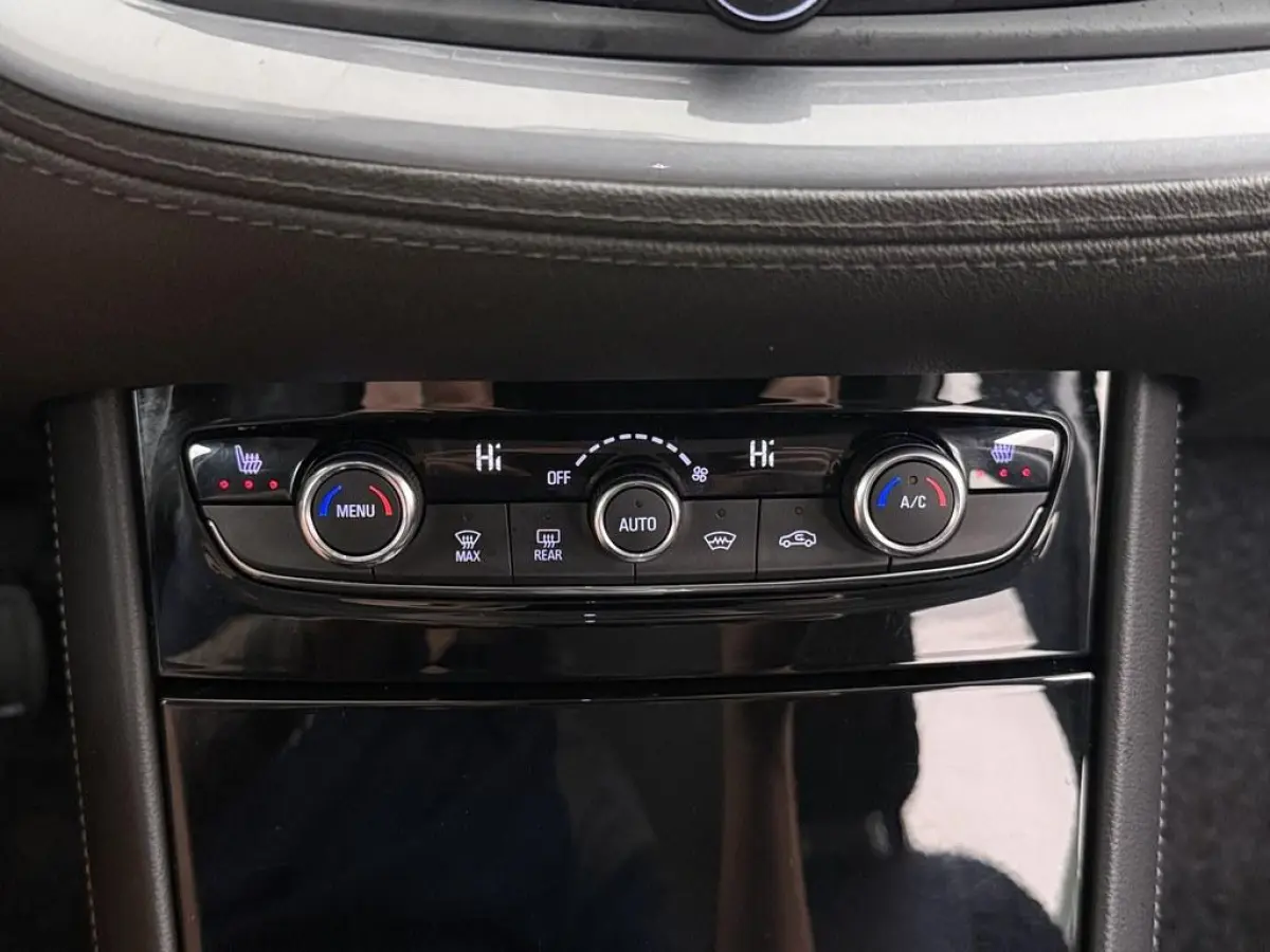 1.6 Turbo Hybrid Elegance Trekhaak/Winterpakket/ Keyless/El.Klep/Nav/Ecc/CarPlay