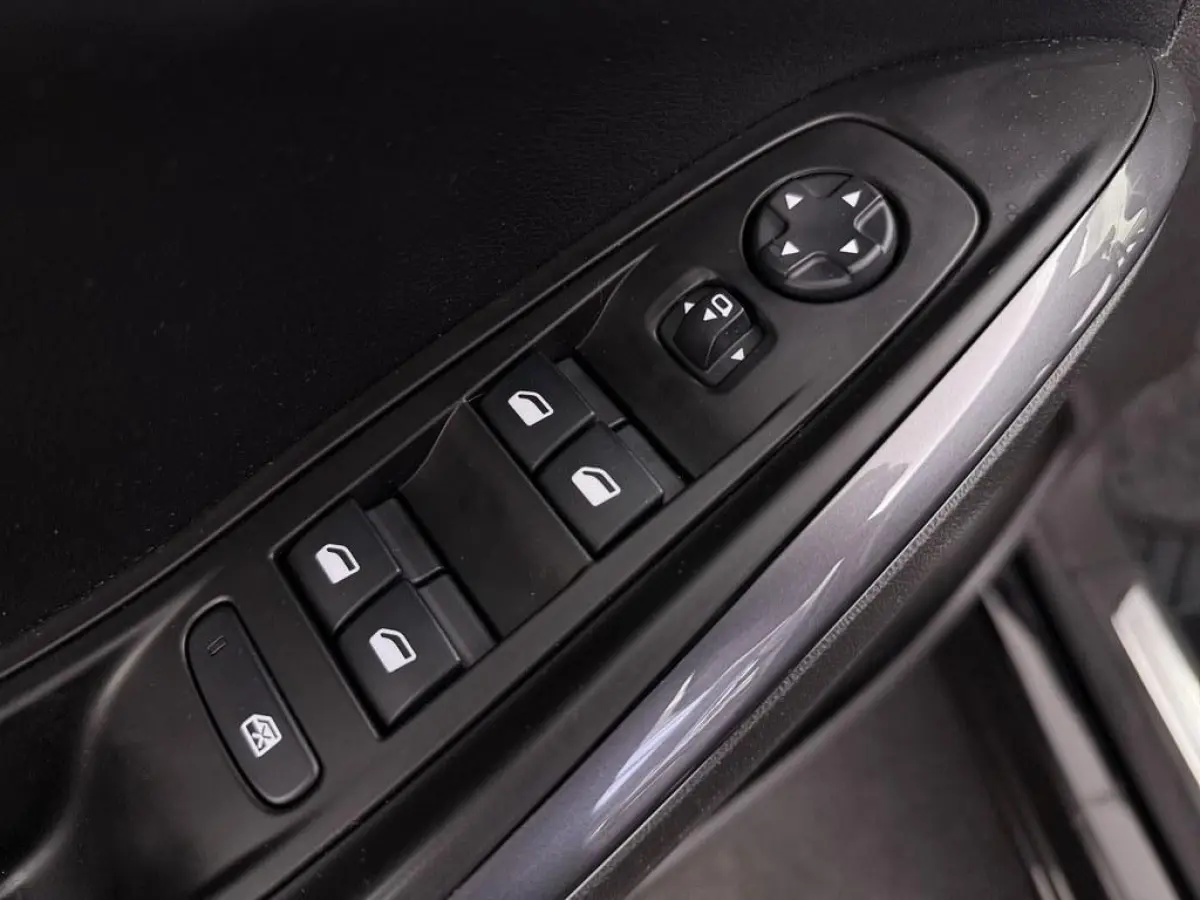 1.6 Turbo Hybrid Elegance Trekhaak/Winterpakket/ Keyless/El.Klep/Nav/Ecc/CarPlay