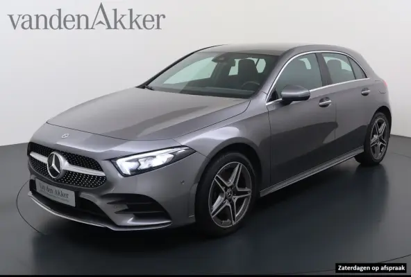 250e AMG // Camera // Keyless Entry // Sfeerverlichting // Wide Screen // Cruise Controle //