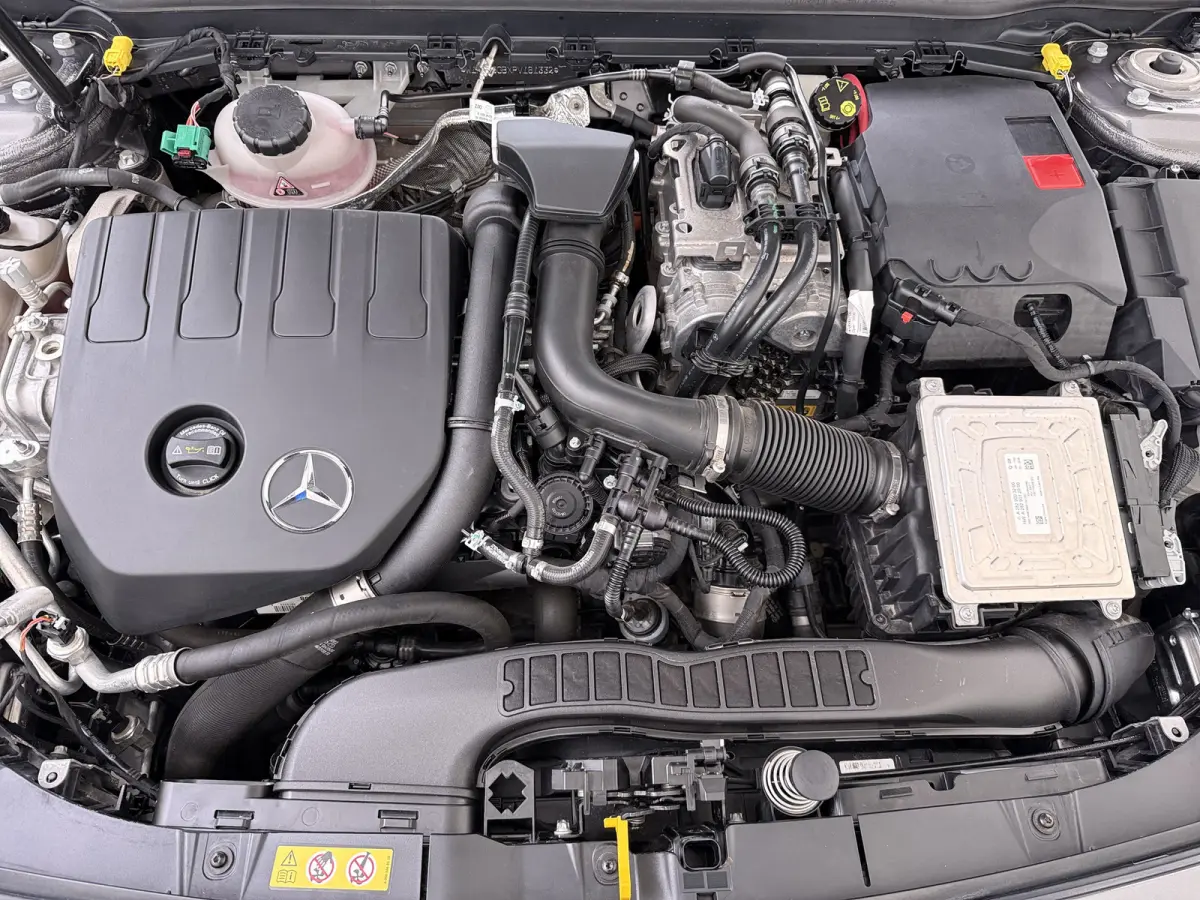 250e AMG // Camera // Keyless Entry // Sfeerverlichting // Wide Screen // Cruise Controle //
