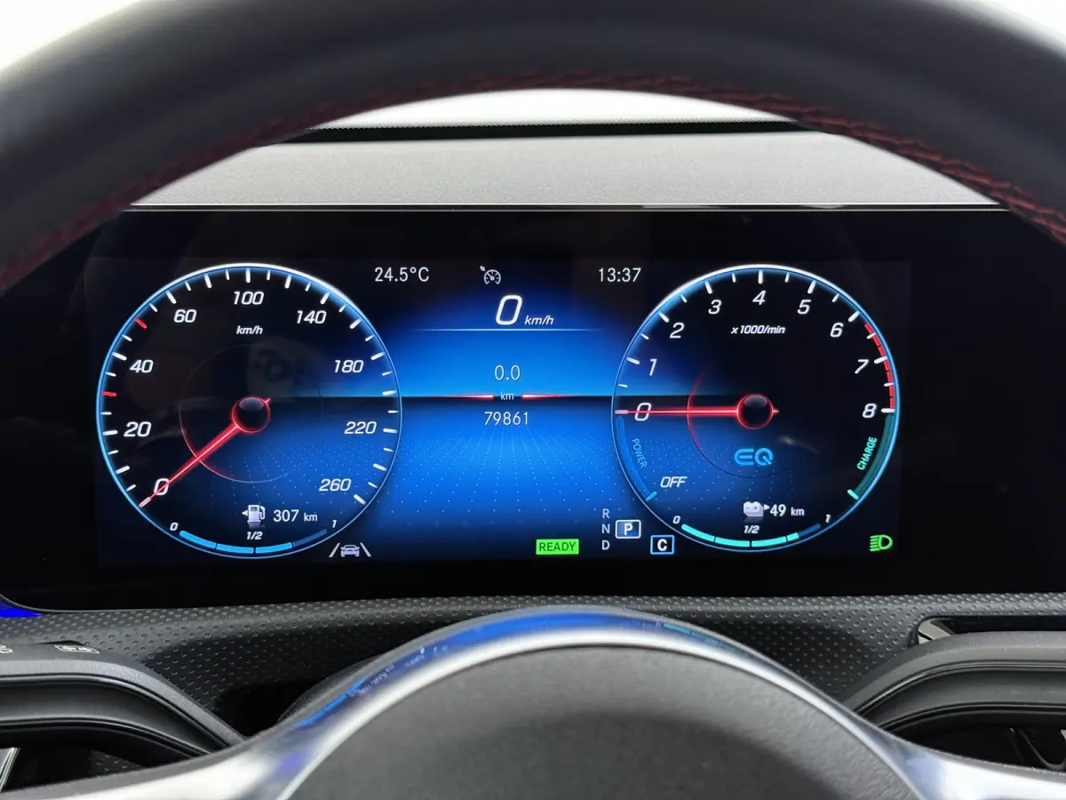 250e AMG // Camera // Keyless Entry // Sfeerverlichting // Wide Screen // Cruise Controle //