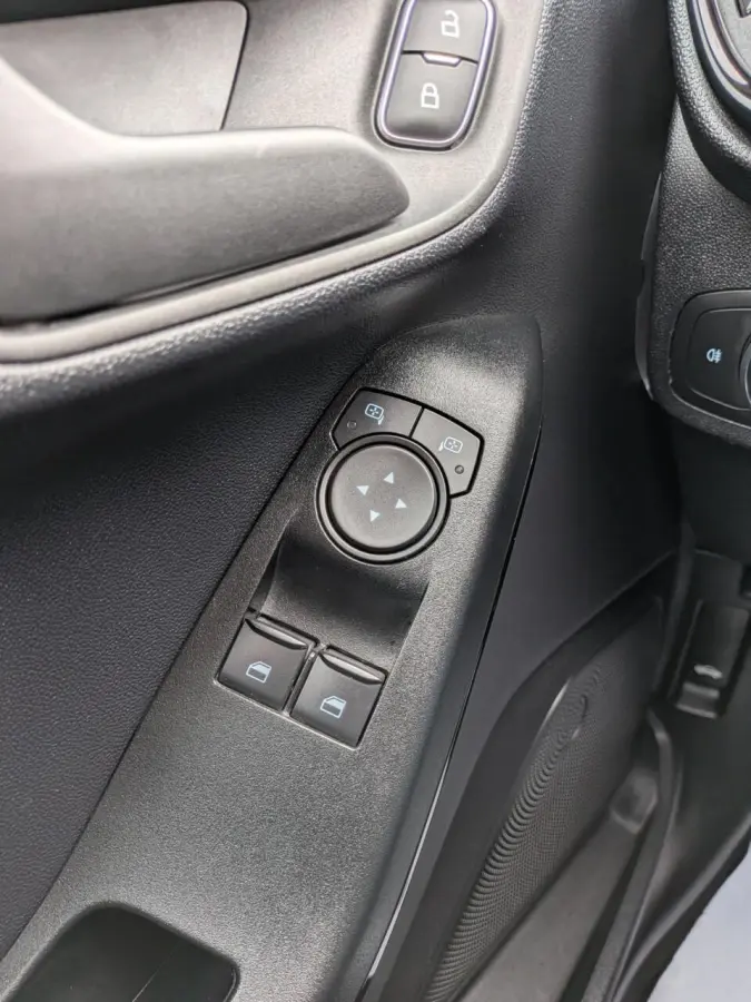 1.0 EcoBoost Connected