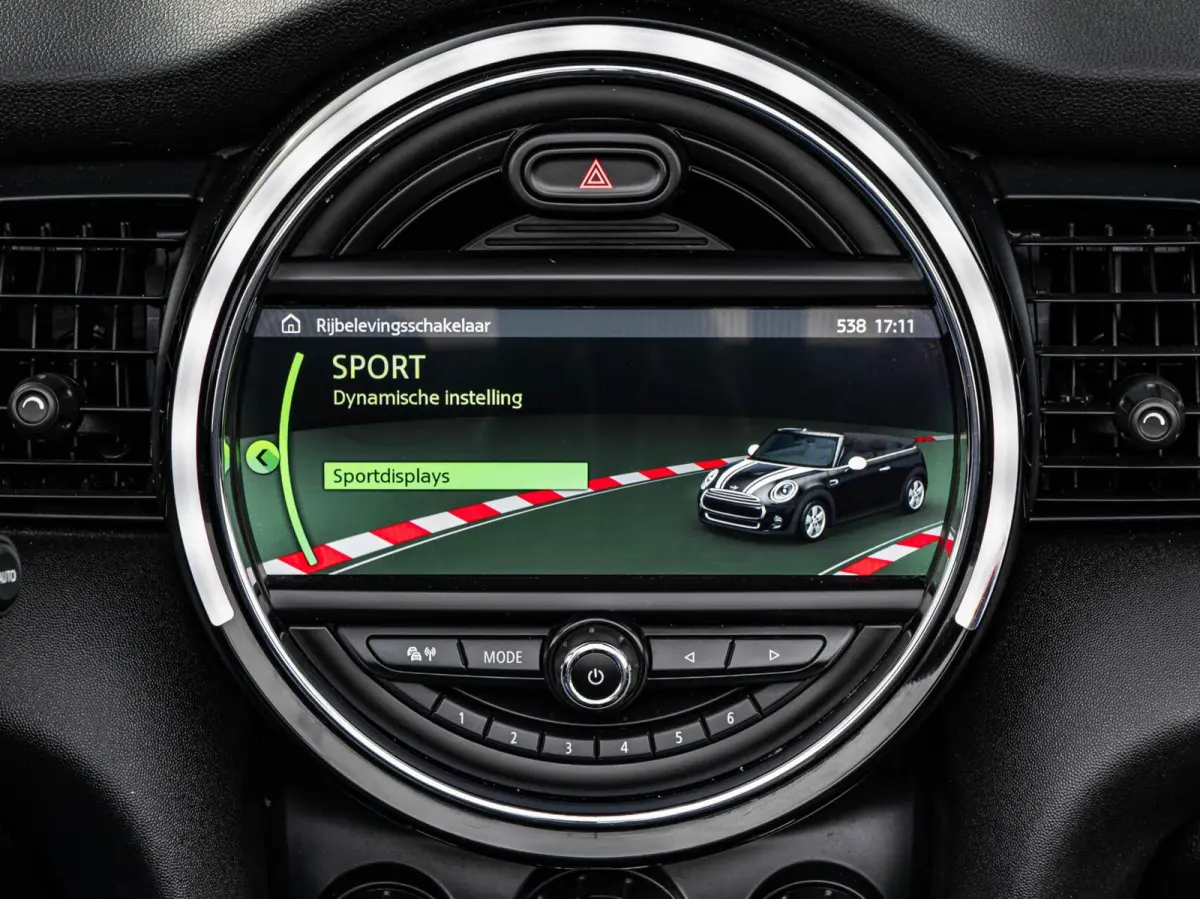 1.5 Sidewalk Edition | LED | Harman/Kardon | Leder | Camera | HUD | Apple CarPlay/Android Auto | Keyless | Dealeronderhouden