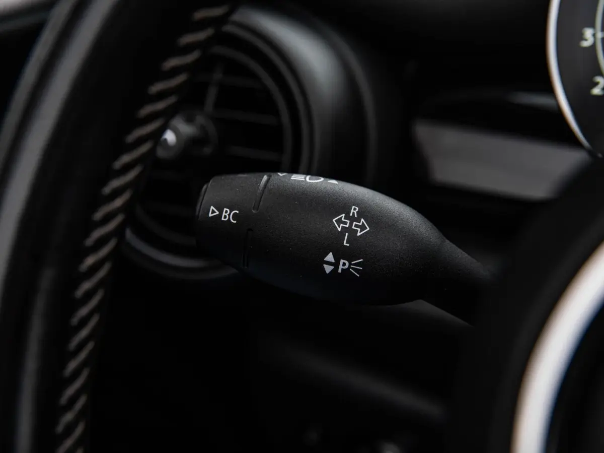 1.5 Sidewalk Edition | LED | Harman/Kardon | Leder | Camera | HUD | Apple CarPlay/Android Auto | Keyless | Dealeronderhouden