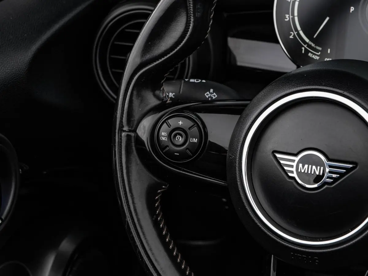1.5 Sidewalk Edition | LED | Harman/Kardon | Leder | Camera | HUD | Apple CarPlay/Android Auto | Keyless | Dealeronderhouden