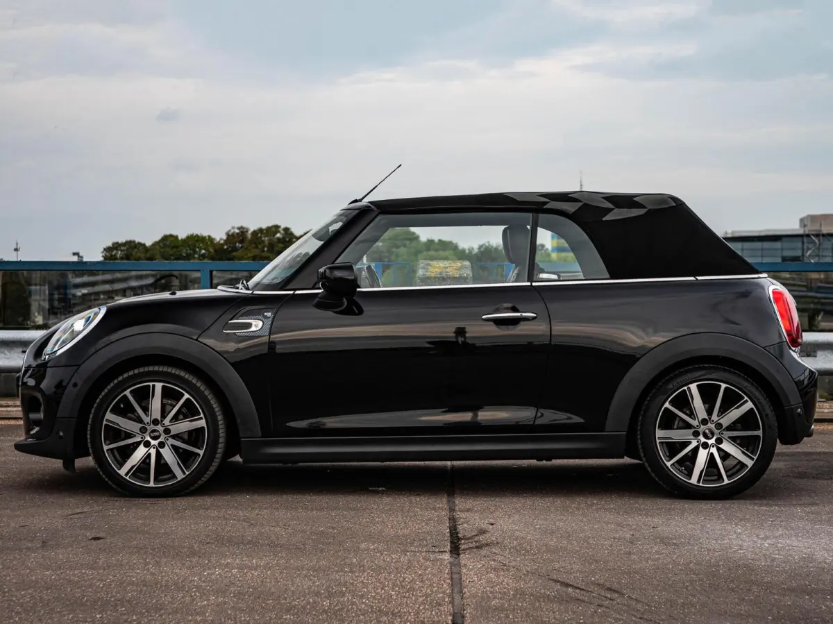 1.5 Sidewalk Edition | LED | Harman/Kardon | Leder | Camera | HUD | Apple CarPlay/Android Auto | Keyless | Dealeronderhouden