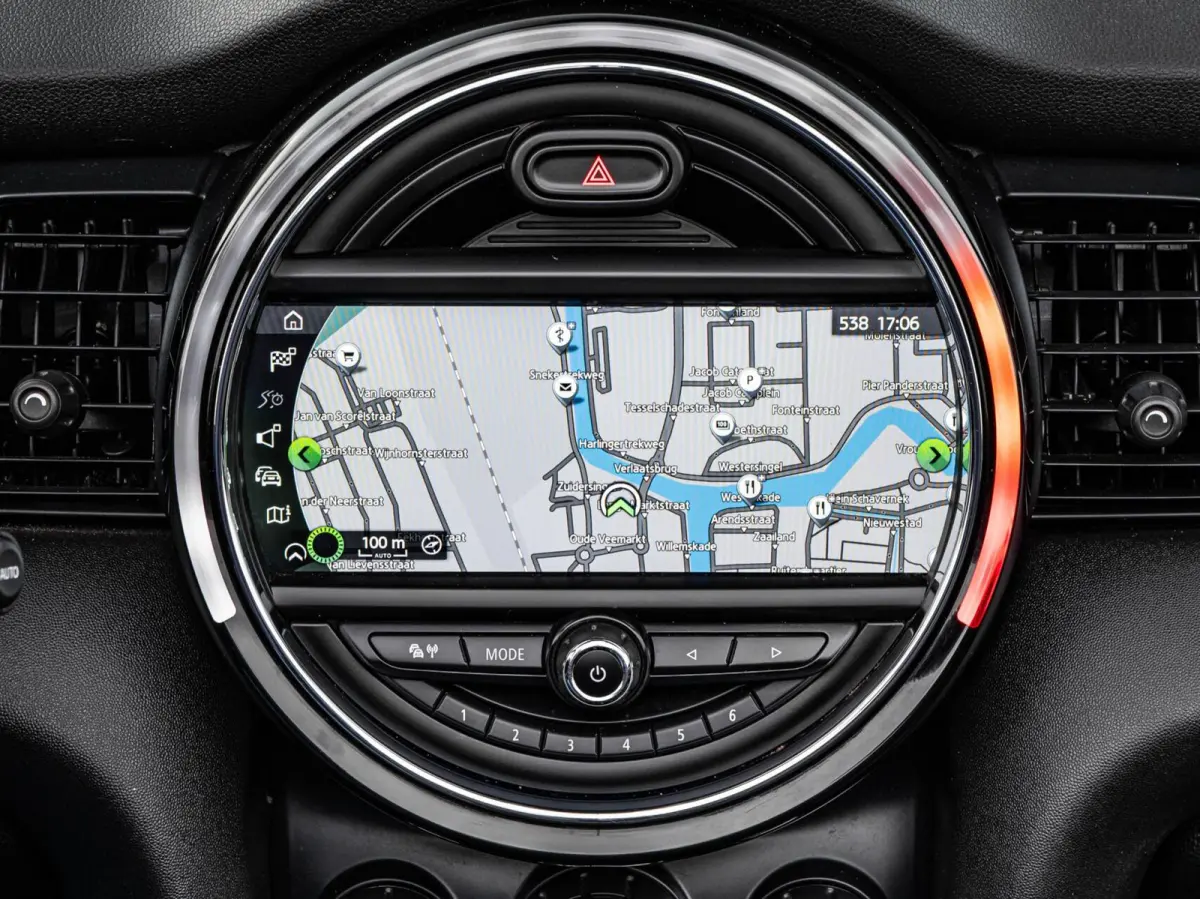 1.5 Sidewalk Edition | LED | Harman/Kardon | Leder | Camera | HUD | Apple CarPlay/Android Auto | Keyless | Dealeronderhouden