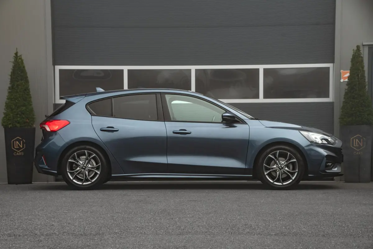 1.0 EcoBoost Titanium X Business ST Line