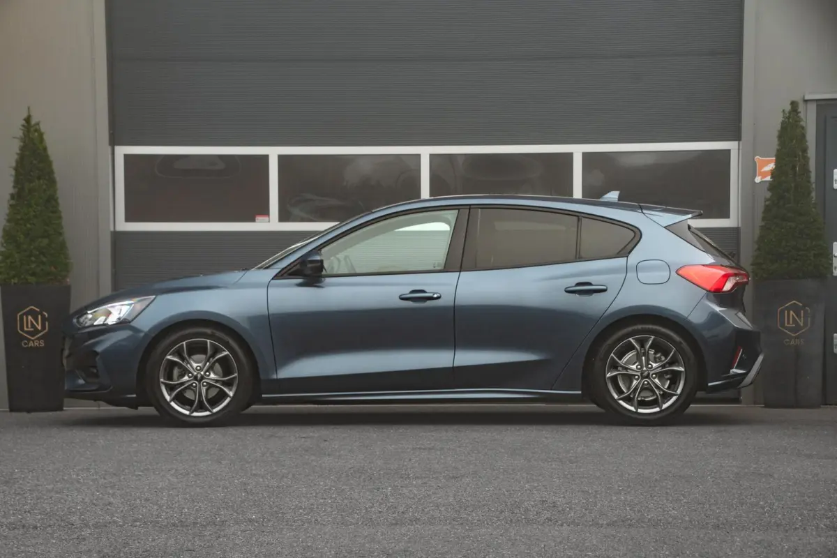 1.0 EcoBoost Titanium X Business ST Line
