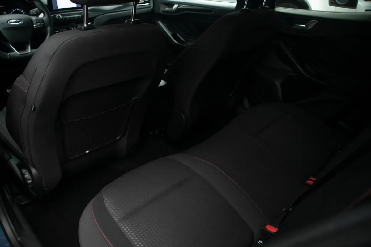 1.0 EcoBoost Titanium X Business ST Line