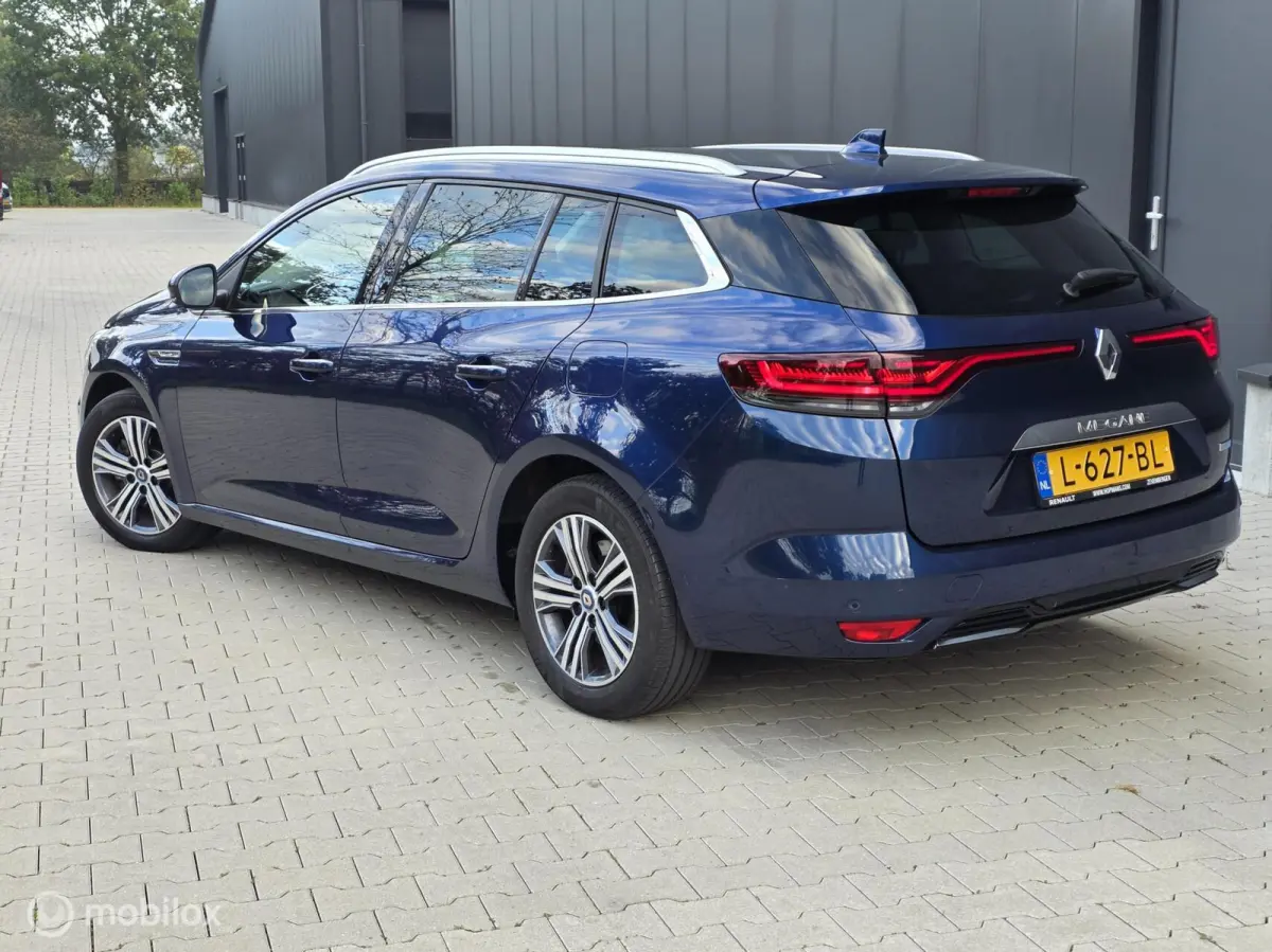 Estate 1.6 Plug-In Hybrid 160 Intens