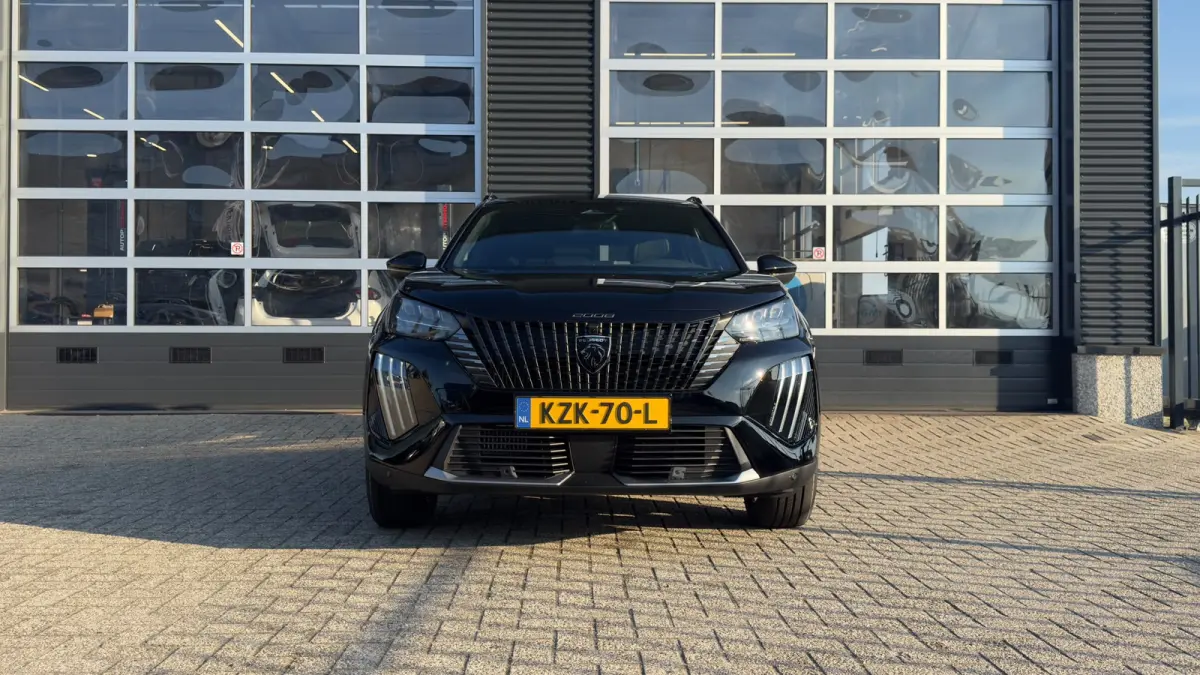 GT | Camera voor & achter | Apple Carplay / Android Auto | Dode hoek detectie | Elektrisch verstelbare bestuurdersstoel | | Active Safety Brake met camera en radar (automatisch noodremsystee