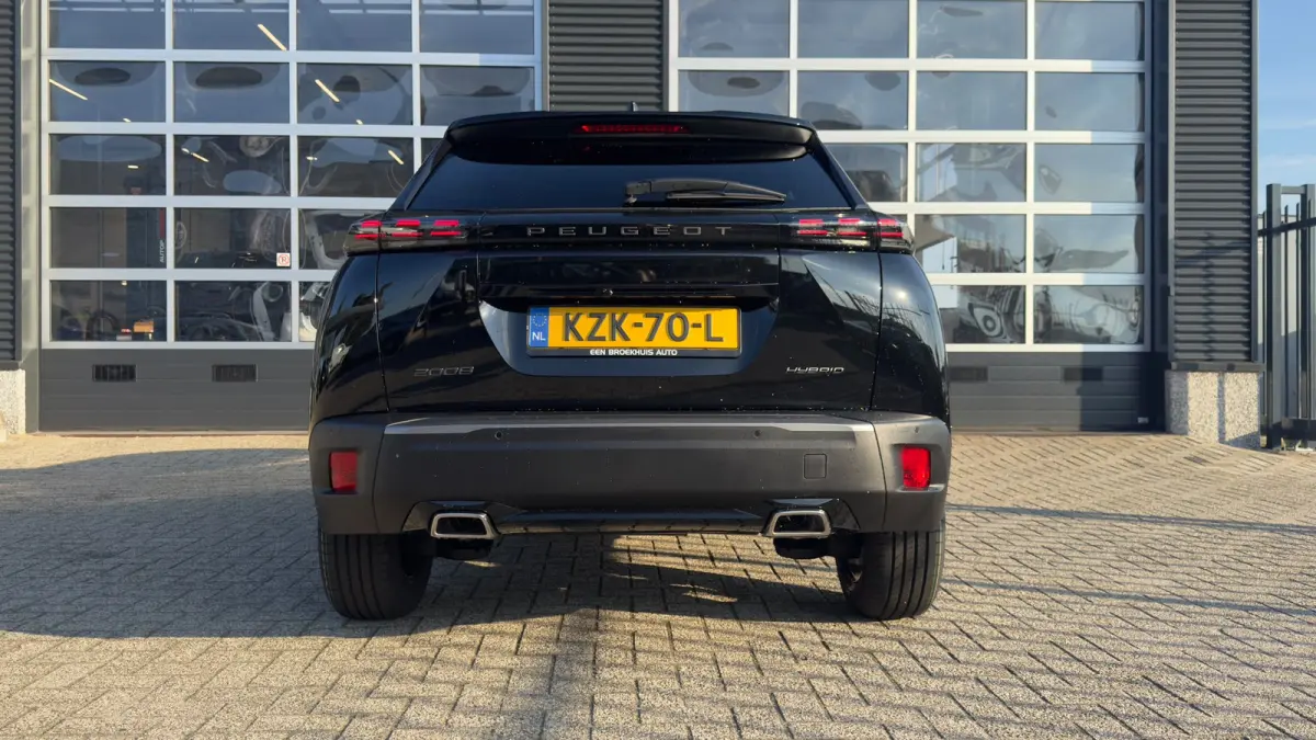 GT | Camera voor & achter | Apple Carplay / Android Auto | Dode hoek detectie | Elektrisch verstelbare bestuurdersstoel | | Active Safety Brake met camera en radar (automatisch noodremsystee