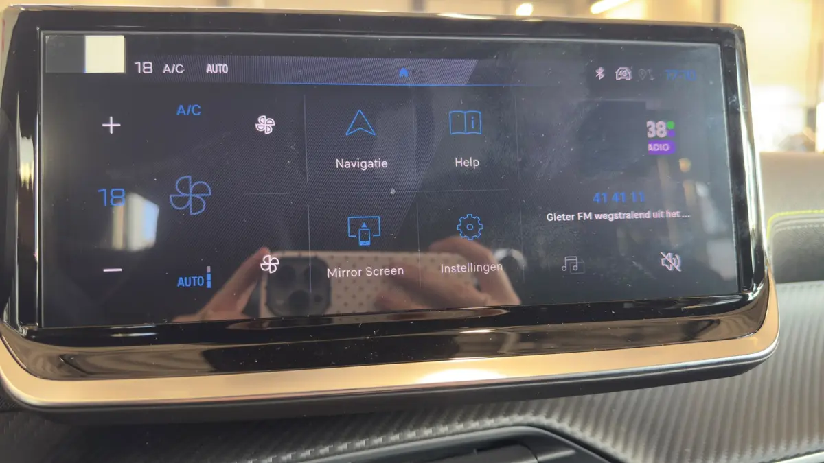 GT | Camera voor & achter | Apple Carplay / Android Auto | Dode hoek detectie | Elektrisch verstelbare bestuurdersstoel | | Active Safety Brake met camera en radar (automatisch noodremsystee