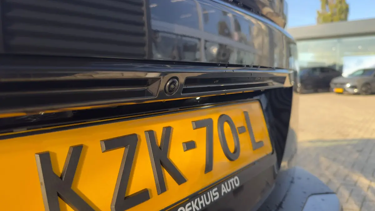 GT | Camera voor & achter | Apple Carplay / Android Auto | Dode hoek detectie | Elektrisch verstelbare bestuurdersstoel | | Active Safety Brake met camera en radar (automatisch noodremsystee