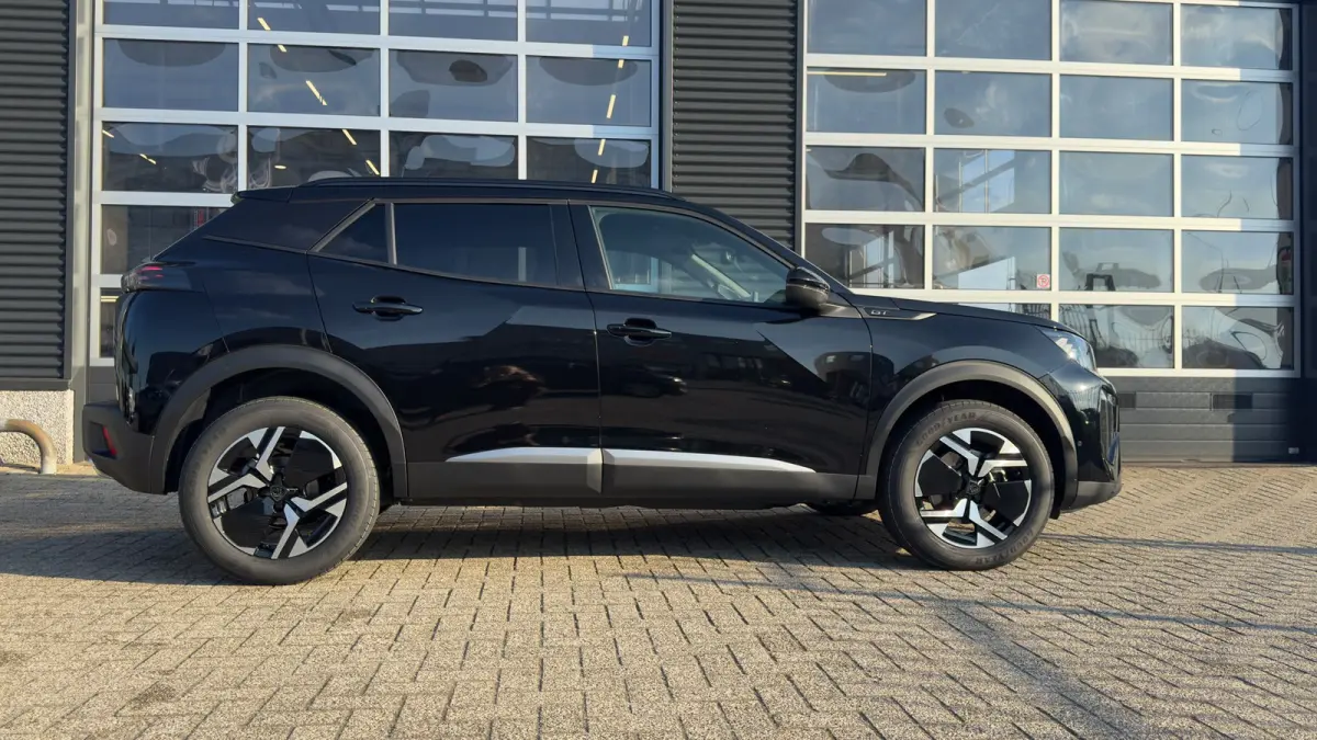 GT | Camera voor & achter | Apple Carplay / Android Auto | Dode hoek detectie | Elektrisch verstelbare bestuurdersstoel | | Active Safety Brake met camera en radar (automatisch noodremsystee