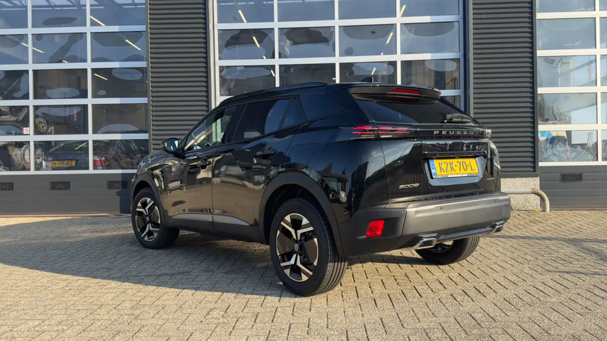 GT | Camera voor & achter | Apple Carplay / Android Auto | Dode hoek detectie | Elektrisch verstelbare bestuurdersstoel | | Active Safety Brake met camera en radar (automatisch noodremsystee