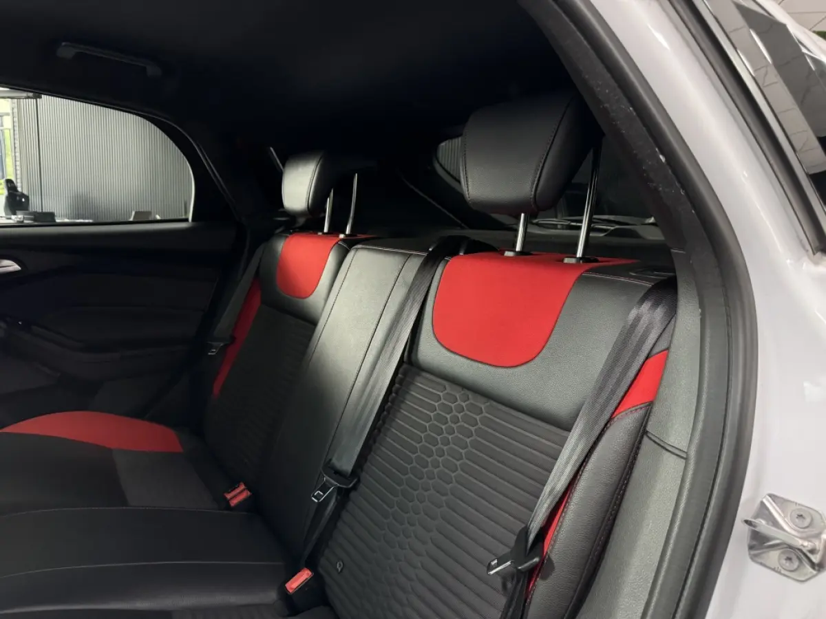 2.0 ST-2 250PK 2016 RECARO MAXTON