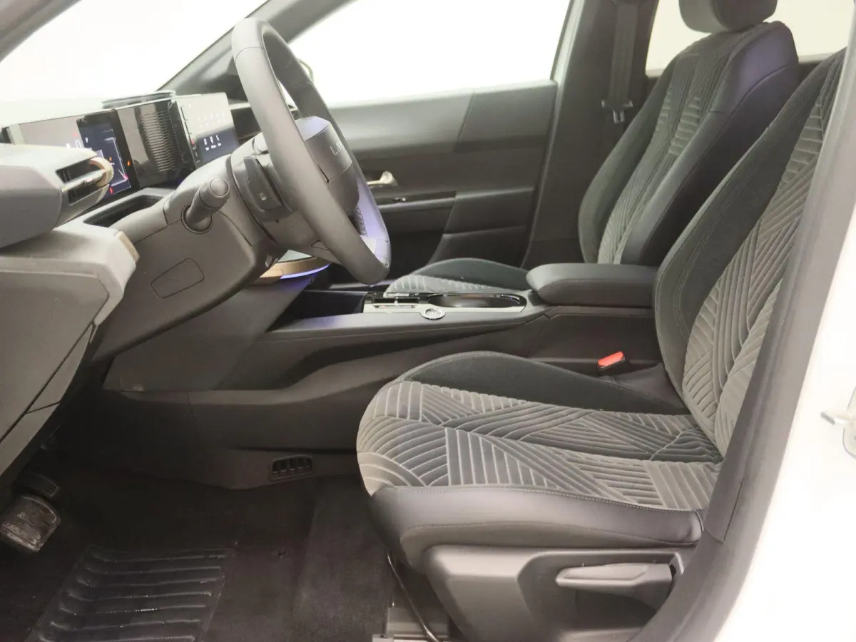 1.2 Turbo Hybrid LX | Camera Voor + Achter | Apple Carplay & Android Auto | Adaptive Cruise Control |