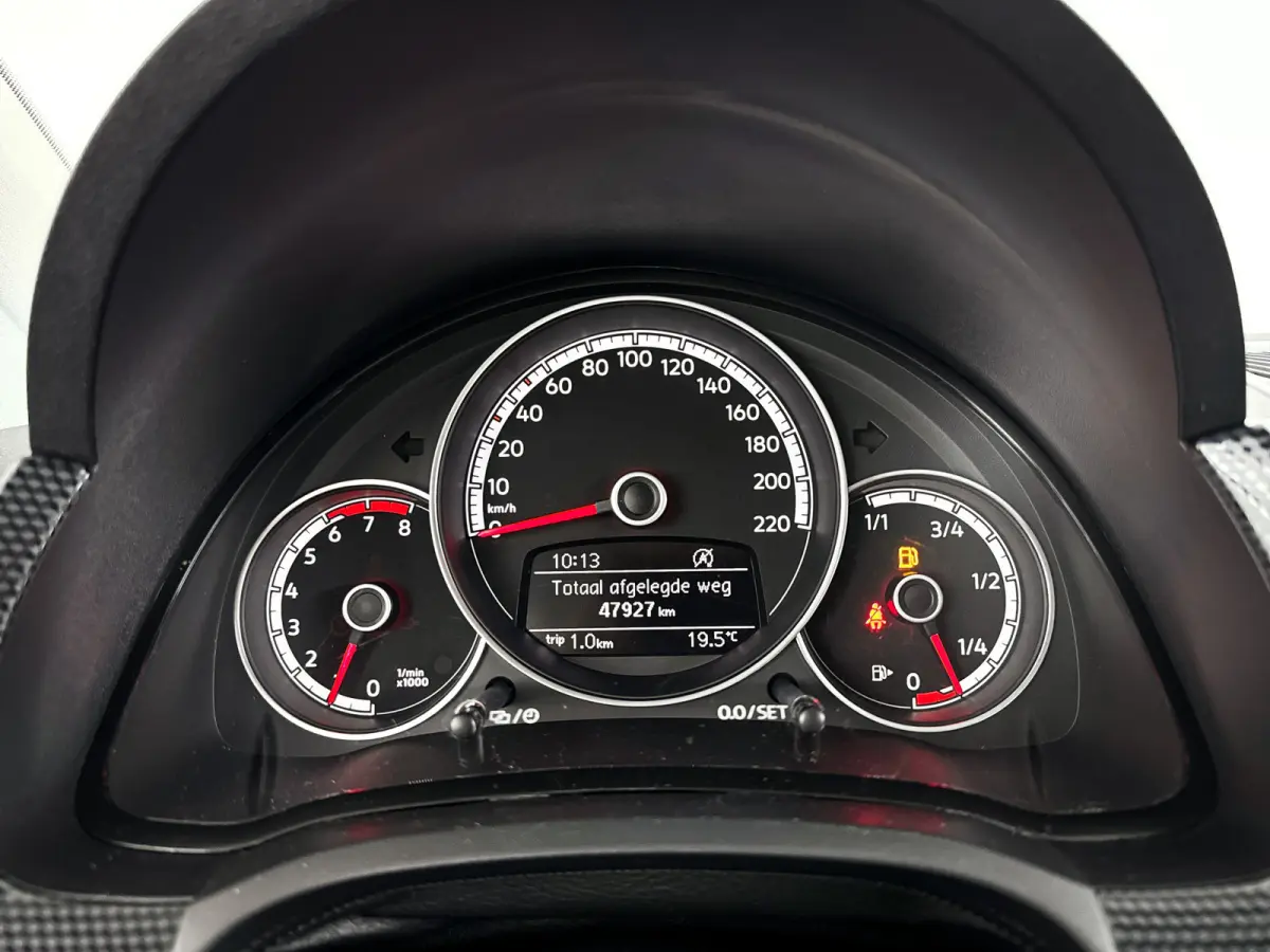Up! 1.0 BMT take up! | Panoramadak | Park assist | Airco | Hill hold functie