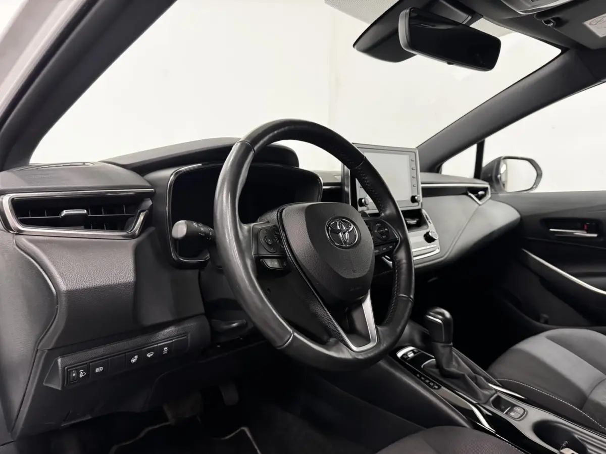 1.8 Hybrid Dynamic / Camera