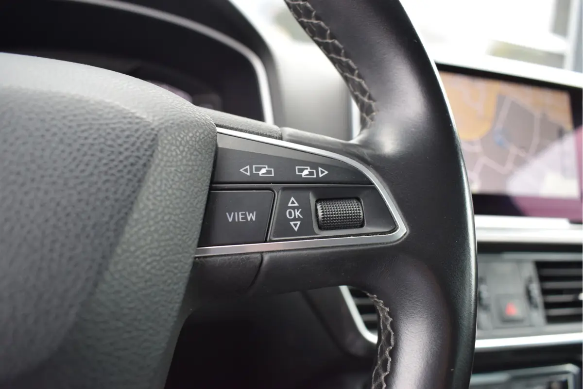 2.0 TSI 4DRIVE Xcellence 7p. | NL-Auto | Trekhaak | Panoramadak