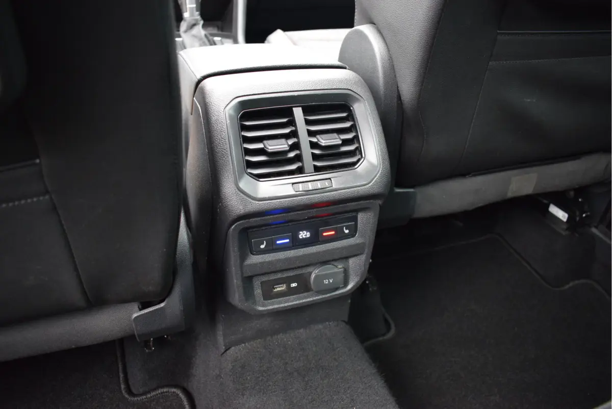 2.0 TSI 4DRIVE Xcellence 7p. | NL-Auto | Trekhaak | Panoramadak
