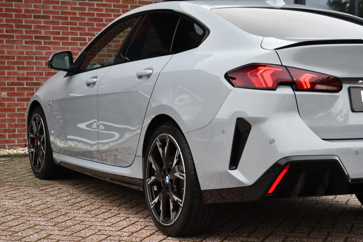 220 M-Sport Pano ACC H/K E-zetels 360 HUD
